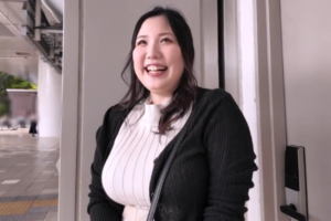 Iカップのぽっちゃりソープ嬢の櫻木みなと 関西弁で喘ぎイク爆乳泡姫